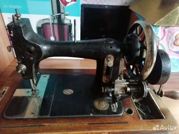 Швейная машина Подольск ручная бу