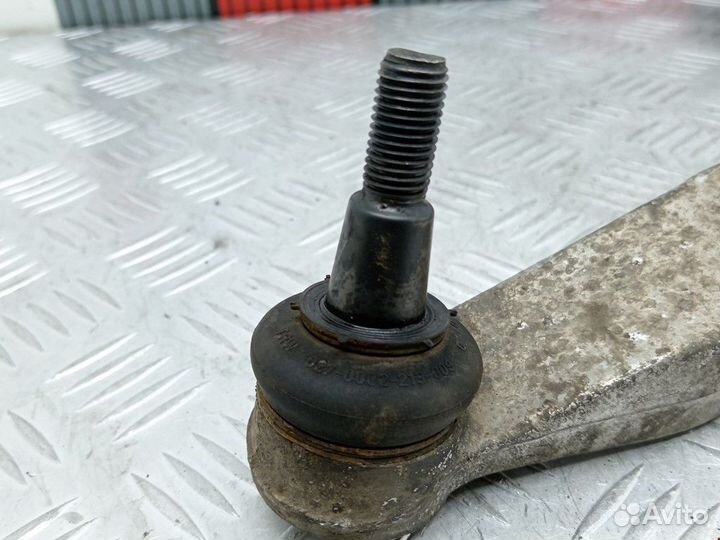 Рычаг передний левый Volkswagen Passat B5 1999