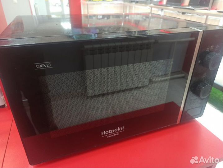 Микроволновая печь Hotpoint-Ariston mwhr3101B