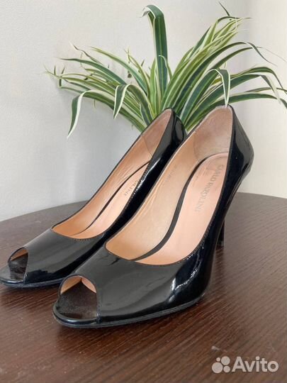 Туфли женские лаковые