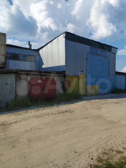 Гараж, > 30 м²