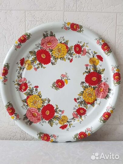 Поднос или разнос эмалированный