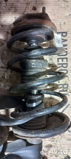 Амортизатор Nissan Ad vhny11 передний