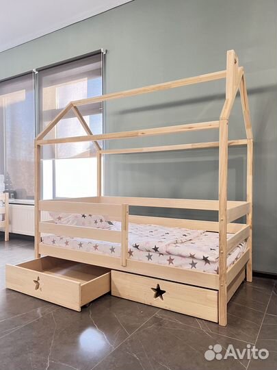 Кровать домик детская