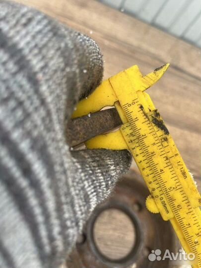 Тормозные диски заднее Mazda 3 1.6 2006