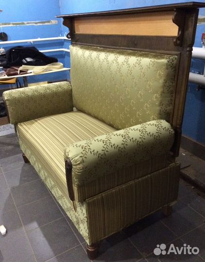 Сталинский диван.Перетяжка включена