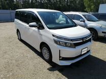 Toyota Voxy 1.8 CVT, 2015, 145 000 км, с пробегом, цена 2 100 000 руб.