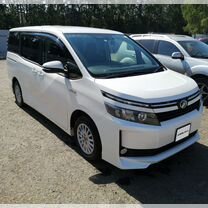 Toyota Voxy 1.8 CVT, 2015, 145 000 км, с пробегом, цена 2 100 000 руб.