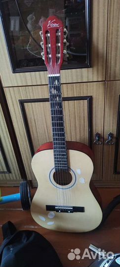 Акустическая гитара J. Konrad