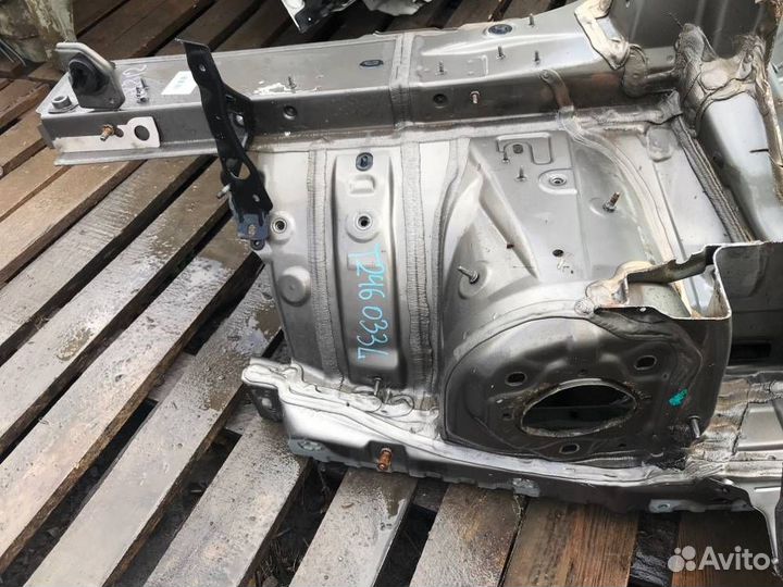 Лонжерон передний левый Mercedes-Benz B-Class