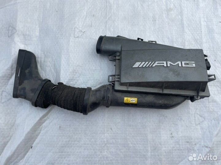 Корпус воздушного фильтра Mercedes-Benz Cls Amg