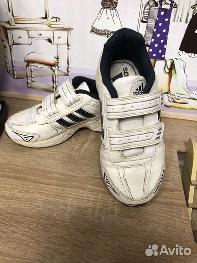 Кроссовки adidas, р 29