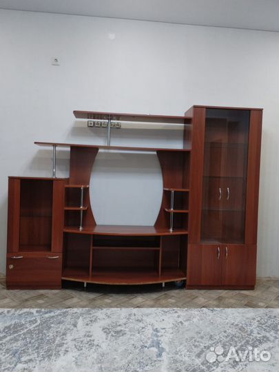 Стенка в гостиную бу