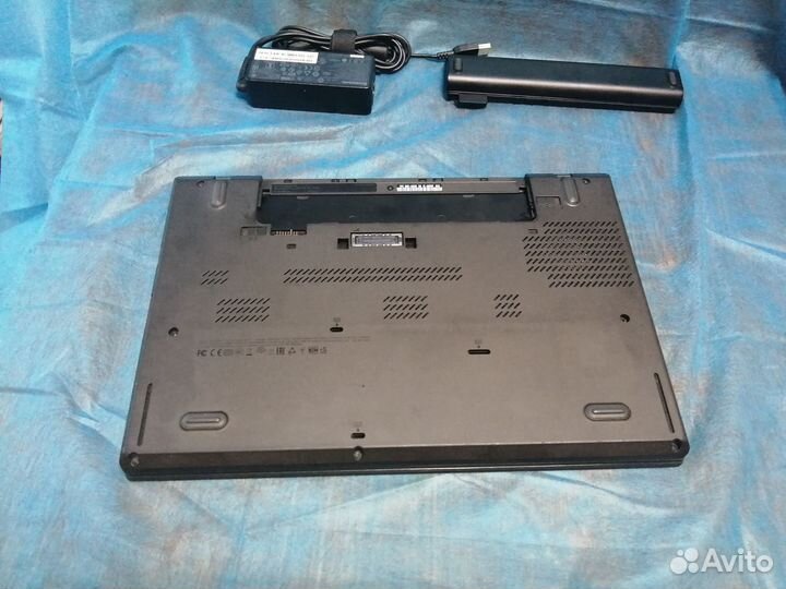 Lenovo ThinkPad T460 IPS FullHD/i5-6300/8гб/SSD250