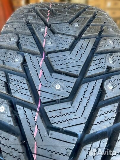 Hankook Winter i'Pike X W429A 235/65 R17 108T