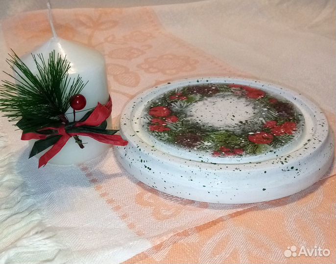 Свеча на подставке 