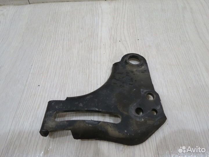 Кронштейн генератора Hyundai i30 2