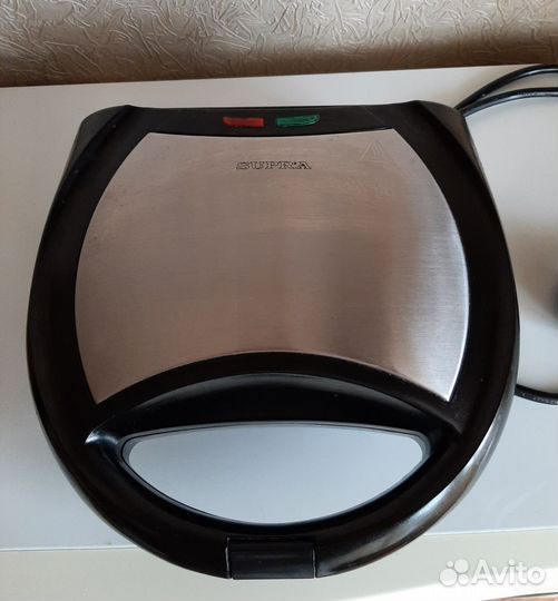 Электрическая вафельница- орешница