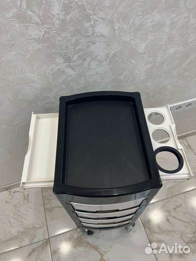 Тележка парикмахерская