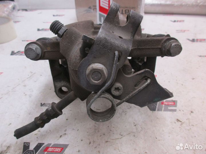 Суппорт задний T5 7H0615424A