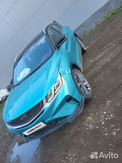 Geely Coolray 1.5 AMT, 2023, битый, 9 000 км