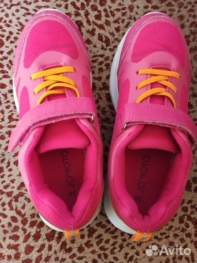 Кроссовки р.35 для девочки