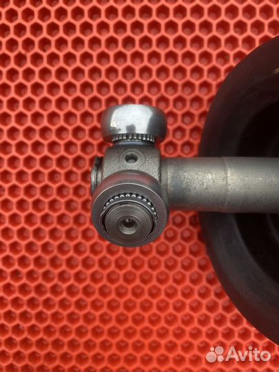 Привод левый на mitsubishi carisma в сборе