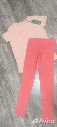 Комплекты новой одежды для девочки