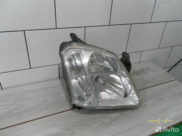 Фара правая Opel Meriva A Opel Meriva а