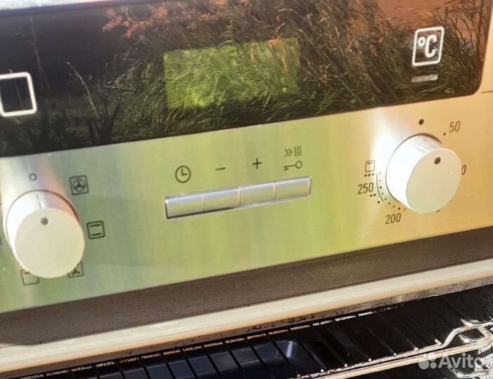 Духовой шкаф simens в отличном состоянии