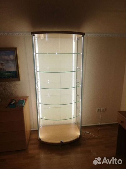 Витрина стеклянная