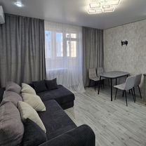 2-к. квартира, 43 м², 10/25 эт.