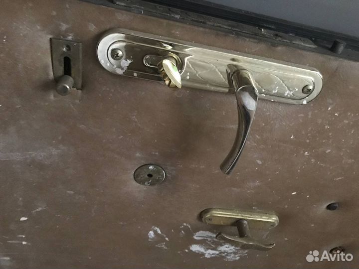 Металлическая дверь бу