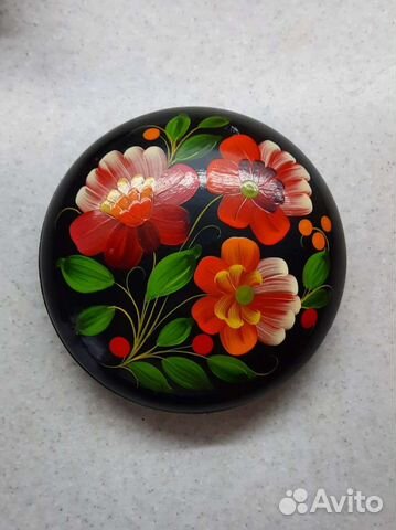 Деревянная шкатулка