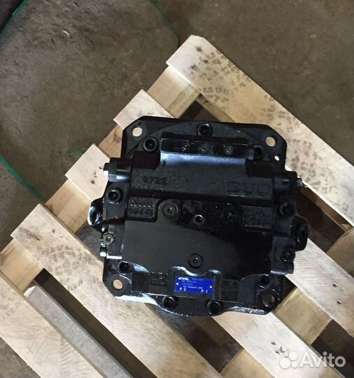 Гидромотор хода Hitachi ZX470-1