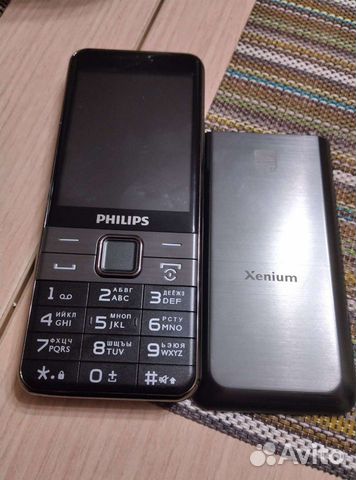 Philips e590 xenium обои