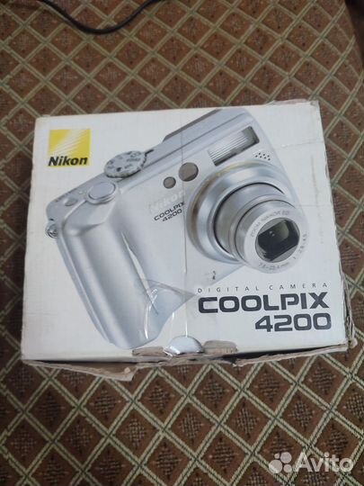 Nikon Coolpix 4200