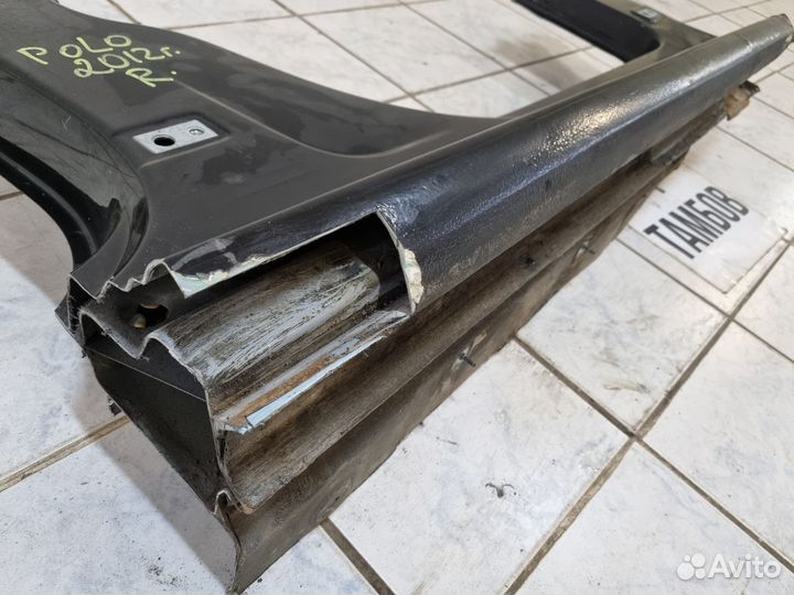 Правый порог стойка фольксваген поло 2012 год