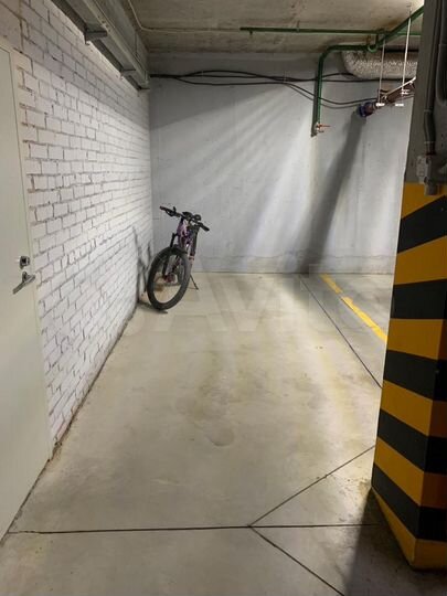 Машиноместо, 13 м²