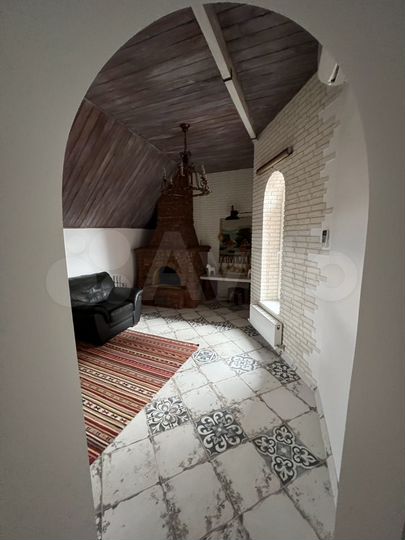 Комната 60 м² в 2-к., 3/3 эт.