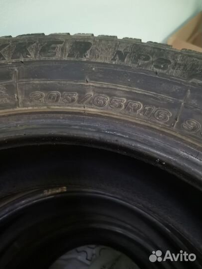 Maxxis ArcticTrekker NP3 205/65 R16 99