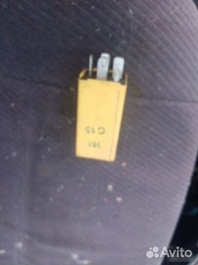 Реле электролюка Audi A6 45 1992