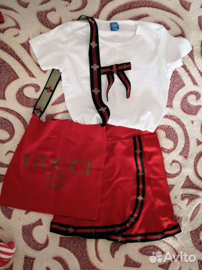 Костюмчик для девочки на 4/5лет