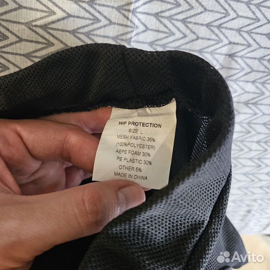 Защитные шорты для сноуборда