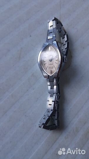 Продам часы