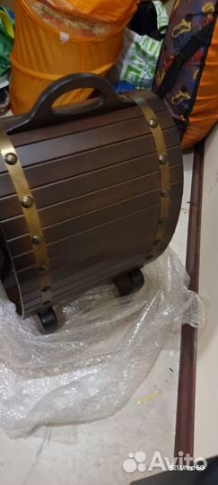 Дизайнерская бутылочница