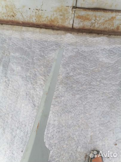 Рамка стойка ветрового окна Лада Ларгус