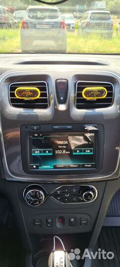 Штатное новое головное устройство renault с рамкой