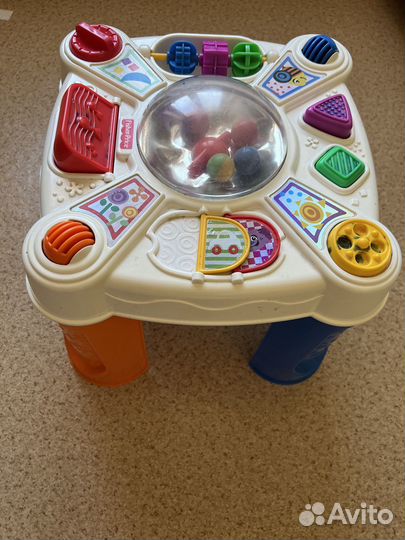 Развивающий столик fisher price+стульчик chicco