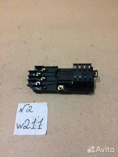 Блок предохранителей Mercedes E-class W211